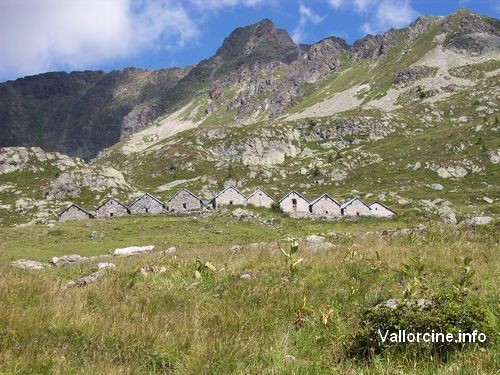 Chalets d'alpage de Loriaz au-dessus de Vallorcine